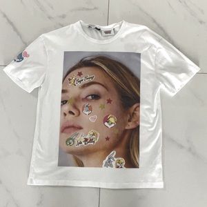 Zara t-shirt women's size small !!